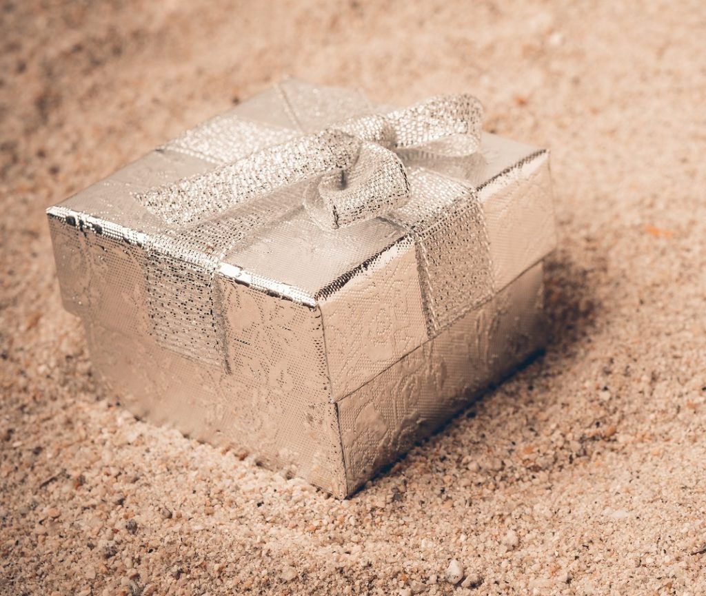 Gift Box Sand V.2 1024x865